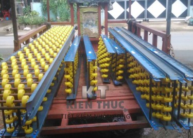 Băng Tải Con Lăn Bánh Xe